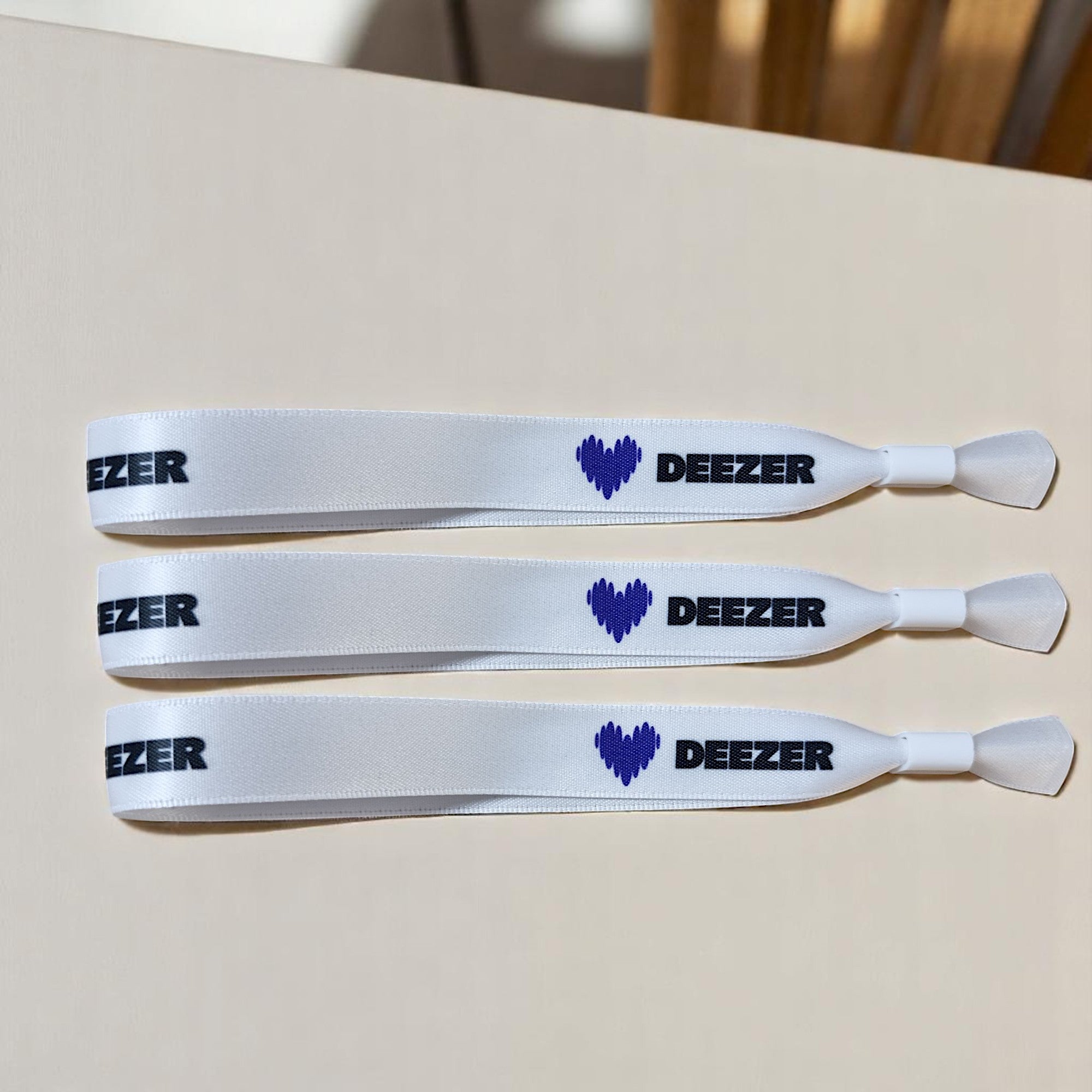 Bracelet RUBAN personnalisé à nouer ou avec fermoir