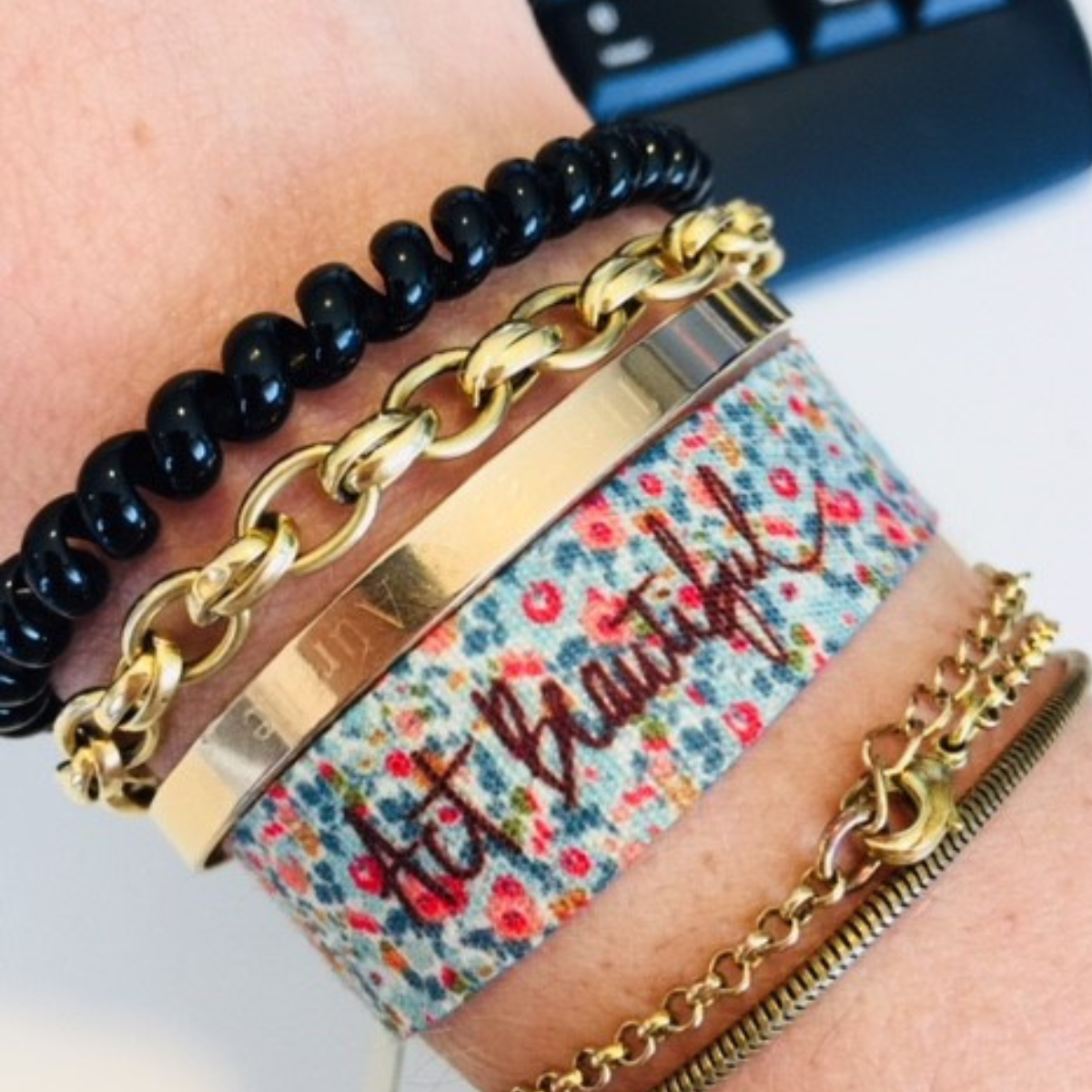 Bracelet RUBAN personnalisé à nouer ou avec fermoir