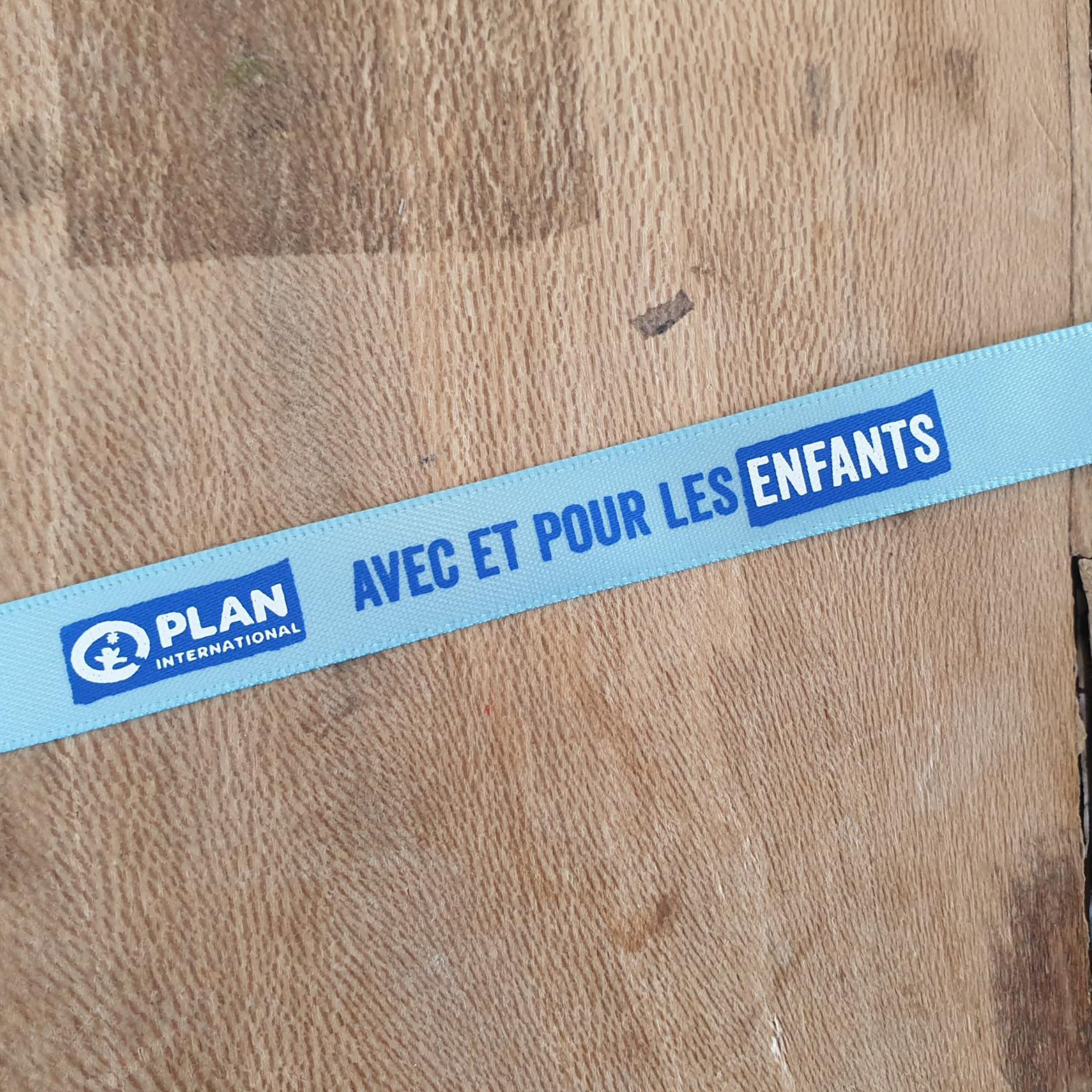 Bracelet RUBAN personnalisé à nouer ou avec fermoir